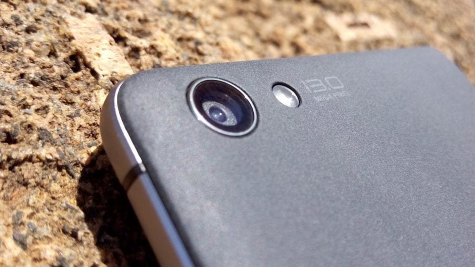 Camera TECNO Boom J8