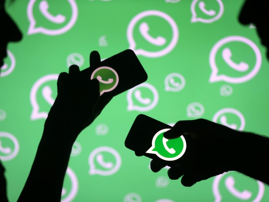 Can whatsapp groups be combined?