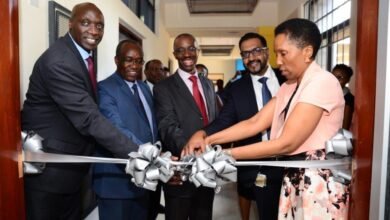 David Bunei, General Manager (GM) for Cisco East Africa and IOI explains how the Cisco EDGE Hub works to Dr. Katherine Getao, CEO ICT Authority.