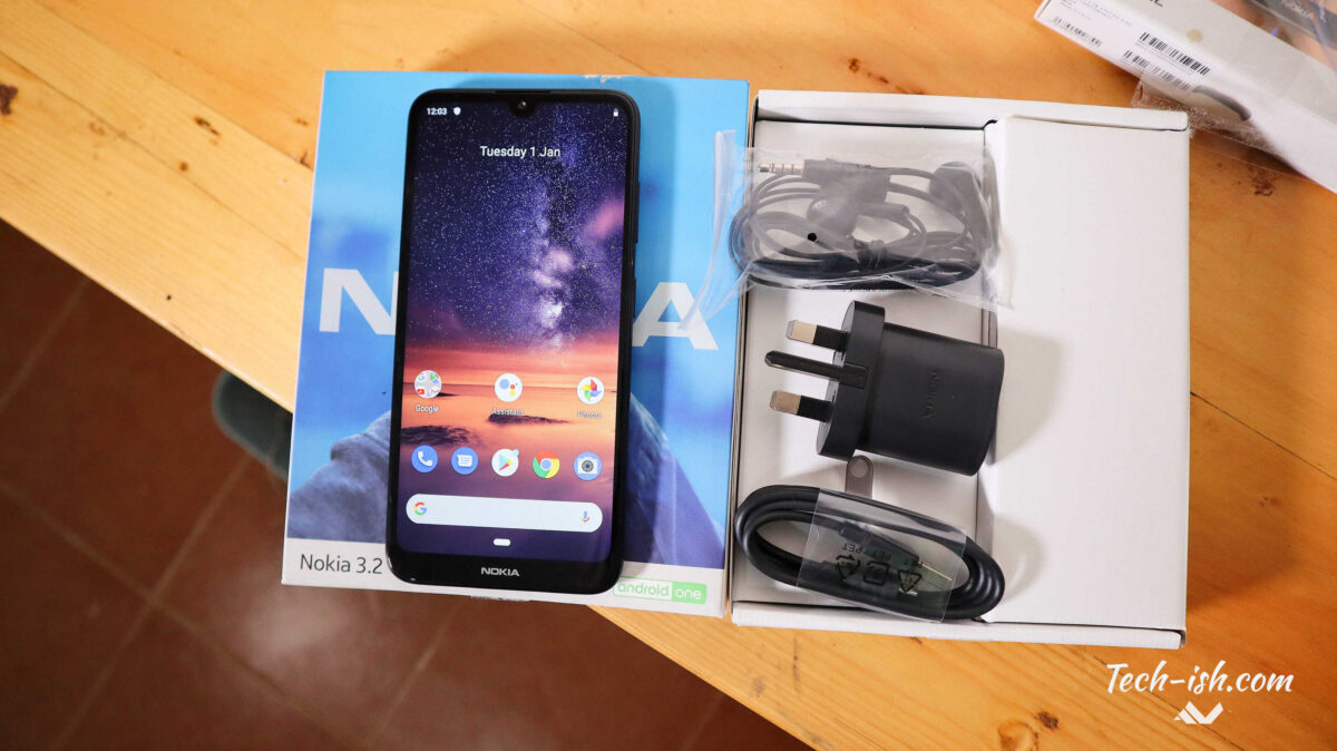 Nokia 3.2 Unboxing and First Impressions