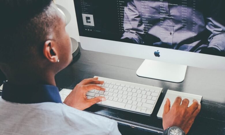 Internet Society Foundation launches $200,000 BOLT Grant for teams addressing Connectivity Gap