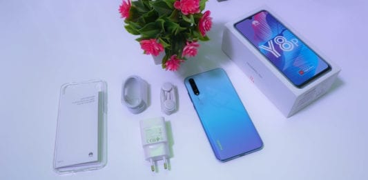 Huawei Y8p Unboxing and Review