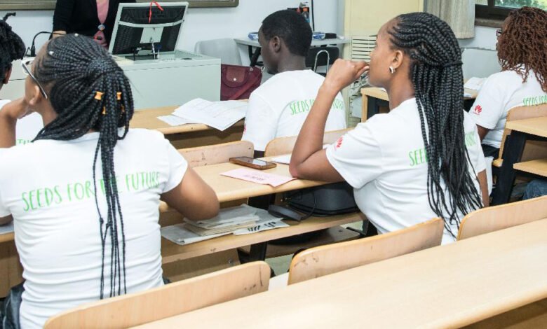 Huawei launches Seeds for the Future Sky program to train Kenyan youth on latest technologies.