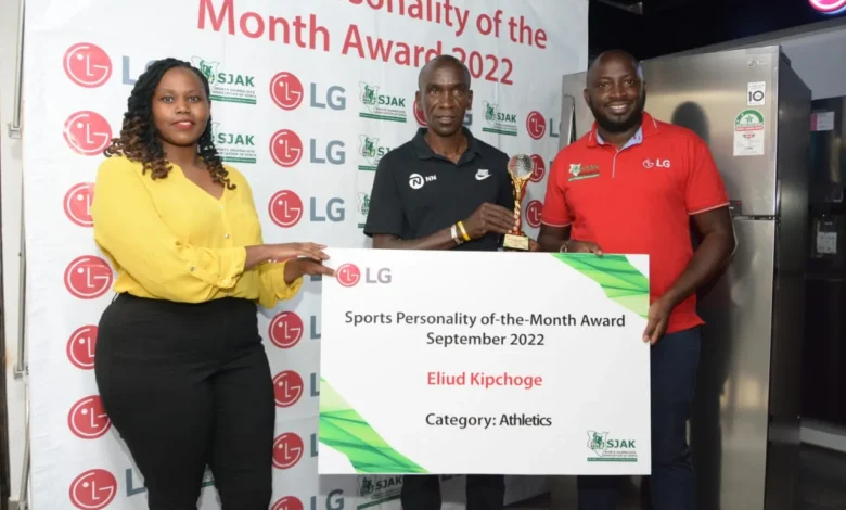 LG Kenya awards Marathoner Eliud Kipchoge with fridge & water dispenser