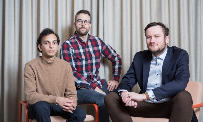 ZuriQ_Founders-Pavel_Hrmo-Shreyans_Jain-Tobias_Saegesser ZuriQ raises $4.2M to revolutionize trapped-ion quantum computing with scalable two-dimensional architecture, unlocking industrial-scale quantum applications.