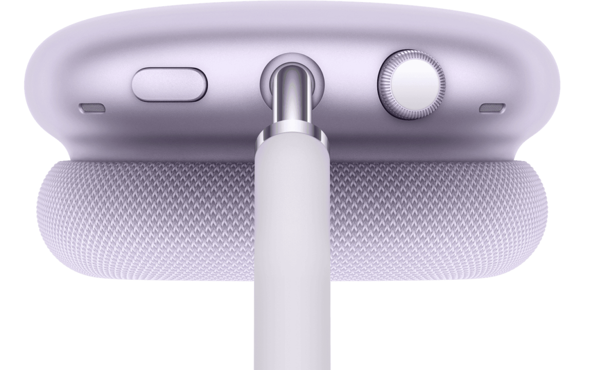 AirPods Max with USB-C will soon support lossless audio and ultra-low latency, offering a studio-quality wired experience.