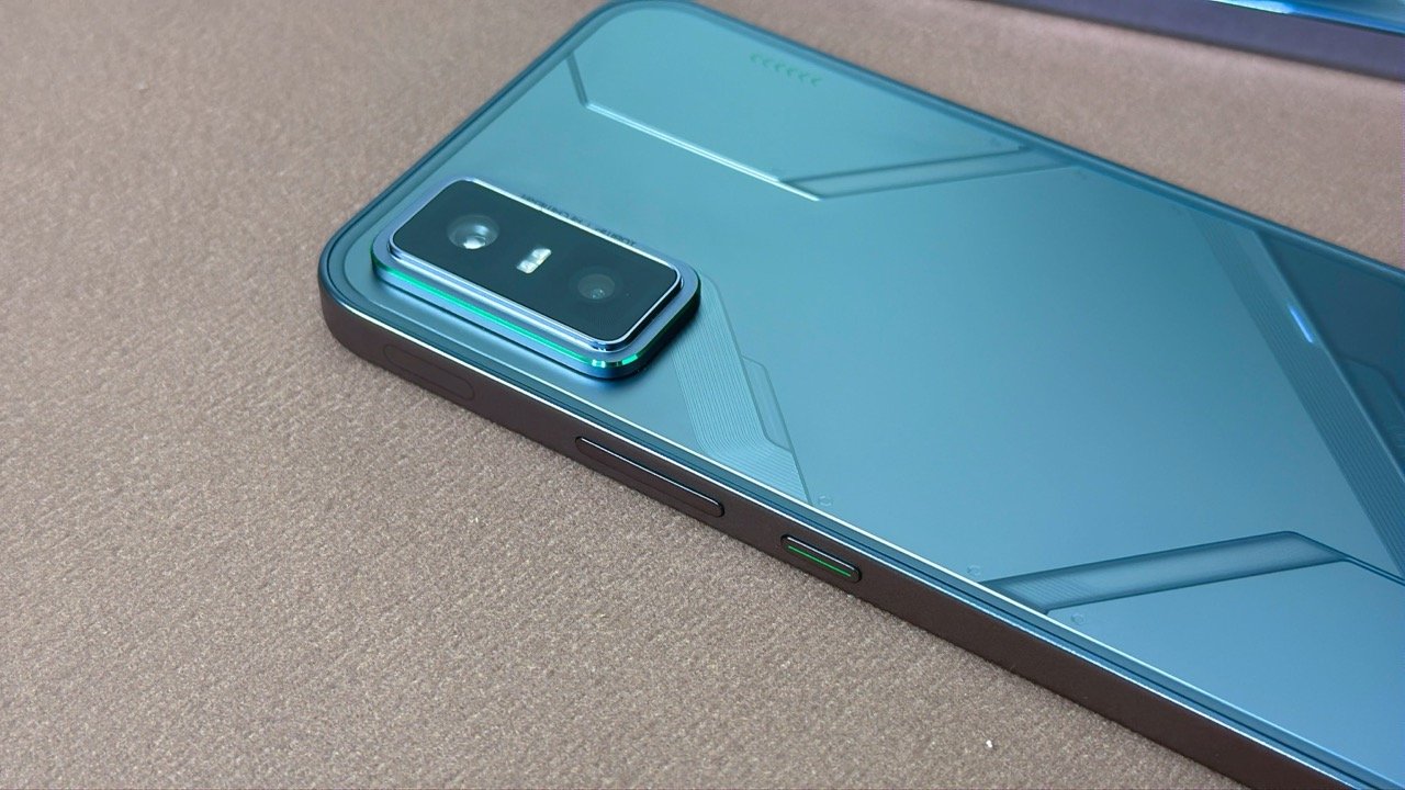 Just landed in Kenya, the new GT 30 PRO offers a superior display, faster chip, and wireless charging over last year's GT 20 PRO.