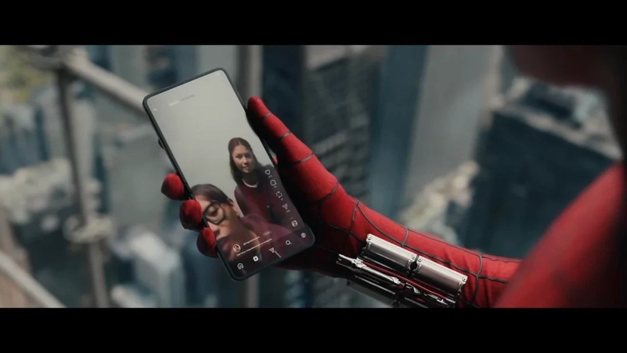 Spider-Man-Samsung-Galaxy-Z-Flip-7