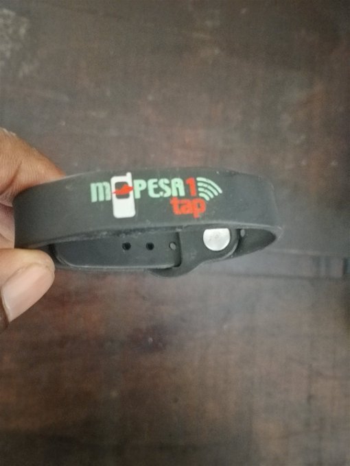 M-PESA-1Tap-wristband