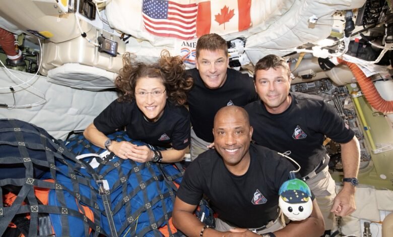 What Time to Watch NASA's Artemis II Astronauts Splash Down Tonight