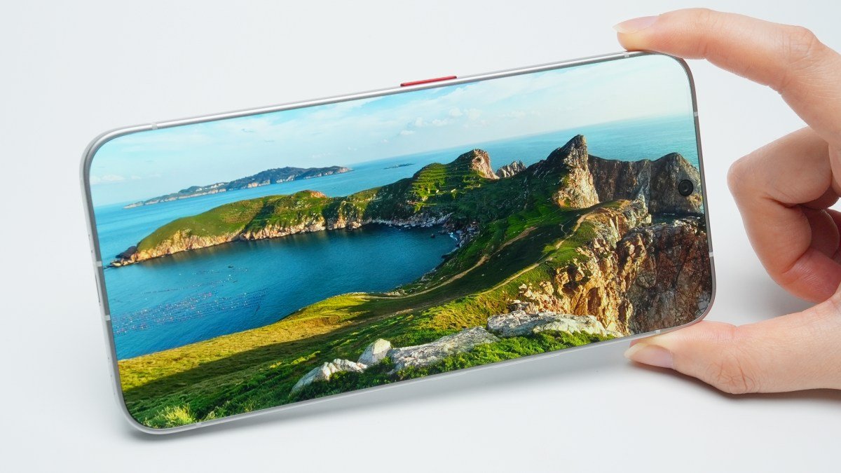 TECNO says it has built the world's first phone with a true 0mm bezel - tech-ish