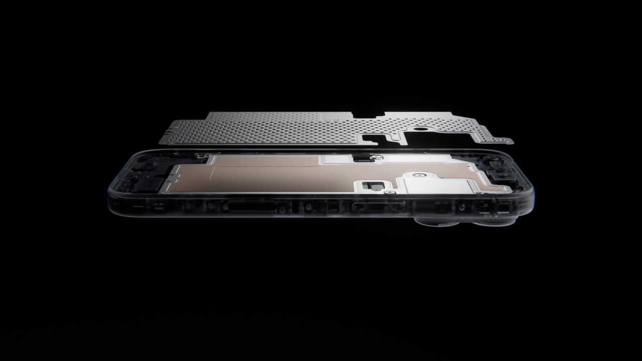 Apple's iPhone 18 Pro adds a moving camera aperture, 45 hours of battery and a 2nm chip. Kenya still waits.