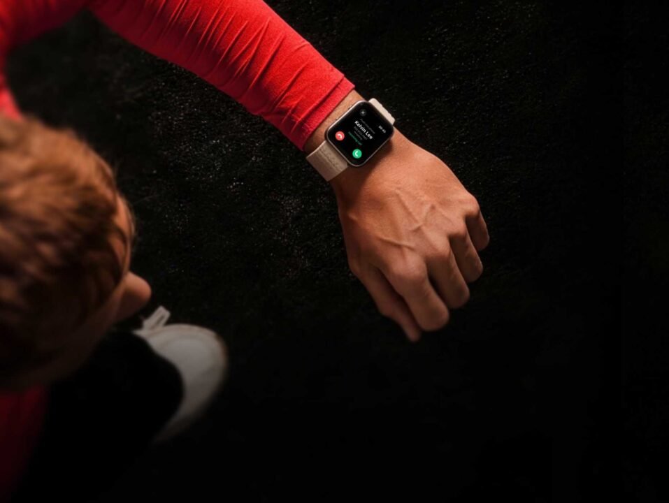 vivo's OriginOS 7 works with Apple Watch, AirPods and iCloud, but the watch needs an iPhone and a later update.